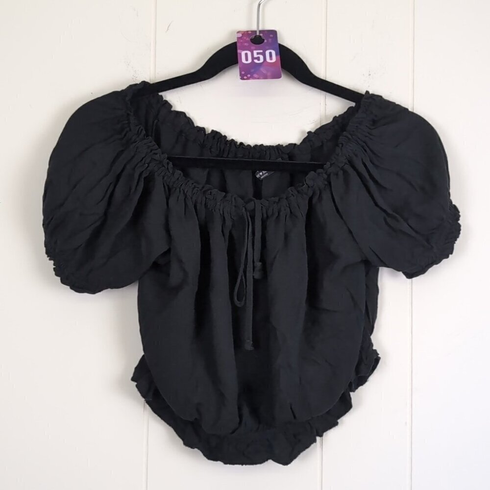 Brandy Melville off shoulder top